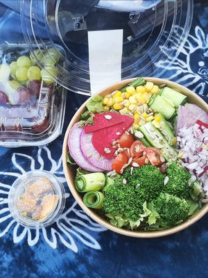  at Bowl Market Juice & Deli in Chigasaki