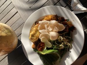 nasi campur  at Pondok Baruna Warung in Lembongan