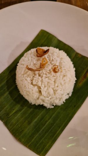 Rice with curry at Pondok Baruna Warung in Lembongan