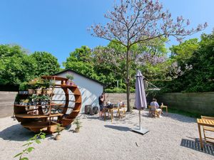 Terrace at Stera - Plantenbar in Bruges
