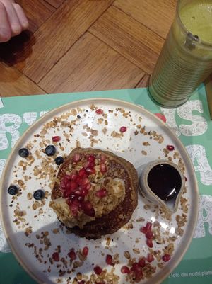 Pancakes vegan e matcha di soia (not racomended) at Brunch Republic  in Padua