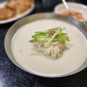 kongguksu at Ibuk Halmae - 이북할매 in Incheon