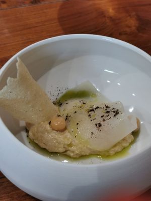 Entrée offerte. Ici houmous délicieux. at oGabi in Dunkirk