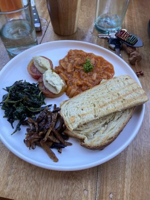 Vegan brekky plate - yummy beans  at Drunken Sushi in Siargao