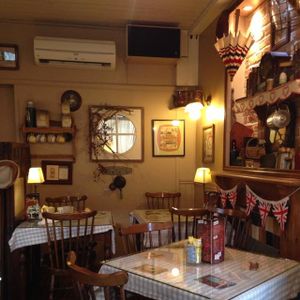 lovely decor  at Le Dolly's in Caen