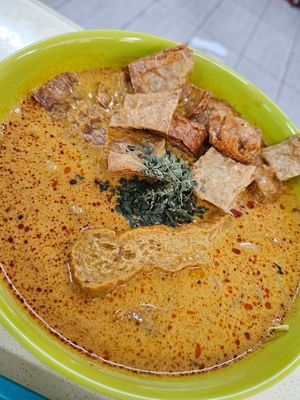 Spicy Laksa ~ 8/10/23 at Gan Taste 颜味素食 in Central Singapore