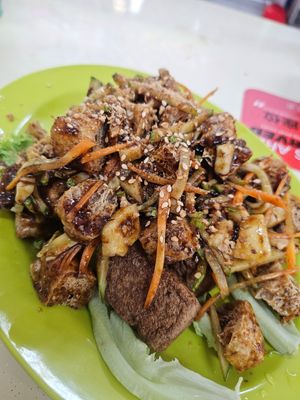 Fruit Rojak ~ 30/10/23 at Gan Taste 颜味素食 in Central Singapore