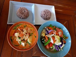 Stirfry vegetable and Massaman curry at Anchan Vegetarian Restaurant in Chiang Mai