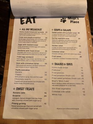 Vegan options: ist’s with soy milk, pisang goreng, soups and salads, snacks   at Mopi's Place in 