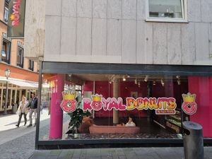 On the corner at Royal Donuts in Koblenz