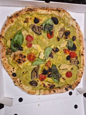 Veggie in verde at Don't Call It Pizza in Vienna