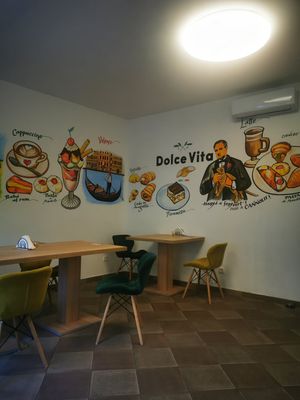  at Dolce Vita Cukrászda in Szentendre