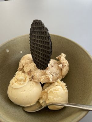 Vanilla tonka & Peanut banana bread   at Das Casa in Wurzburg