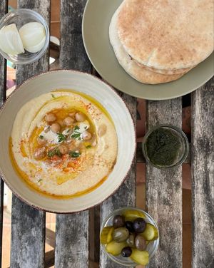 Homemade Hummus at Algarvegan Hummus Bar in Vila Do Bispo