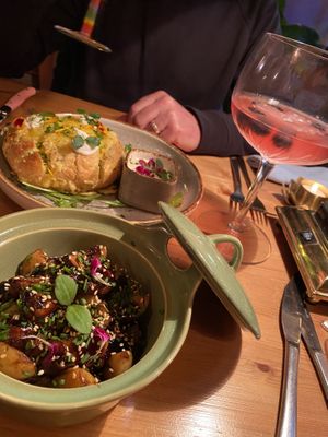 Cheezy bread starter and mushroom potato starter  at Ministerie van Geluk in Zoetermeer