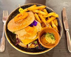 Geluksburger at Ministerie van Geluk in Zoetermeer