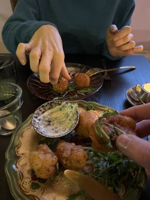 Cauliflower bites and “meat” balls #Veganuary at Ministerie van Geluk in Zoetermeer