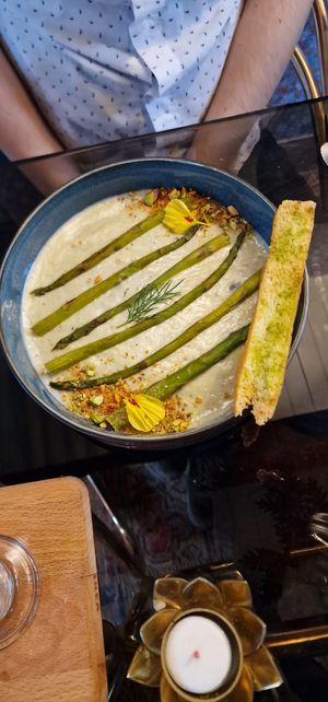 Asperges at Ministerie van Geluk in Zoetermeer