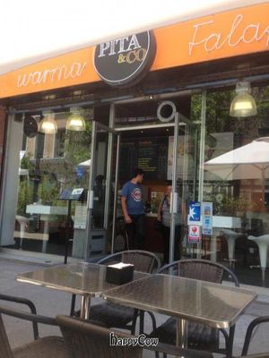 Exterior view at Pita and Co in Santiago