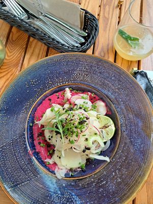 Sałatka z weganskiego menu ziemia at Zdrojowa in Gdansk