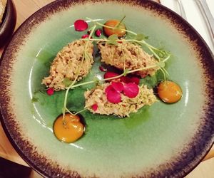 Plant based tuna as a starter at Zdrojowa in Gdansk