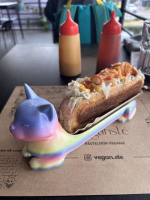 Completo con chucrut, tomate, mayonesa   at Vegansté in Providencia