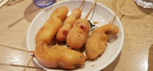 Fried food at Kushikatsu Daruma - Janjan in Osaka