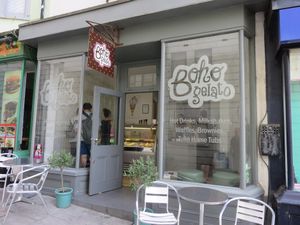 front, small terrace at Boho Gelato - Pool Valley in Brighton