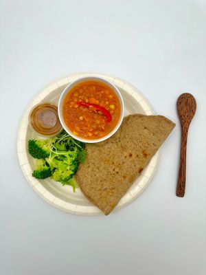 bánh nan ăn kèm sốt đậu và cà chua at Chay Lười Giàu Đạm in Ho Chi Minh City