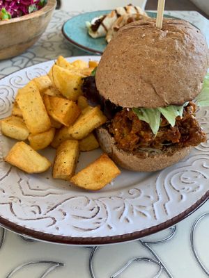 Ahhhhmazing jerk “chick’n” at URBN Forest  in Larnaca