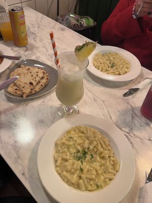 Visited again as I enjoyed it so much before. This time I went for the Mac & Cheese dish which was really flavoursome and filling!   at Meat The Vegans in North West London