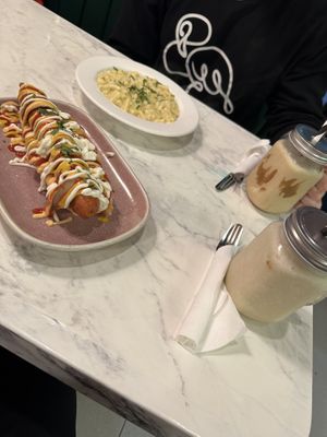 Hot dog, mac and cheese and milkshakes   at Meat The Vegans in North West London