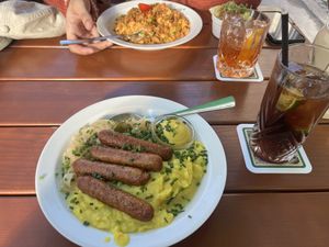 Rostbratwürstl mit Sauerkraut
und Kartoffelpürree  at Mathilda Vegan in Munich