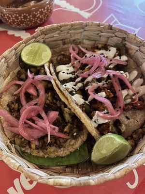 Chorizo verde de garbanzo & Chile cascabel relleno de chorizo rojo de garbanzo!    at Taco Santo in Mexico City