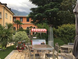 The garden at Veganima in Arco