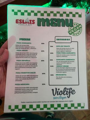 seperate vegan menu at eslais pizza in Villa De Leyva