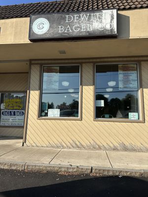Outsidee  at DeWitt Bagel Company in Syracuse