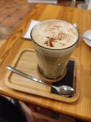 Chai latte with oat milk, without honey at Jádro Cafe in Brno