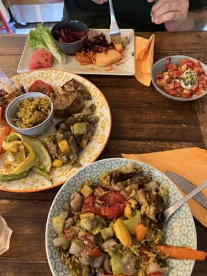   at À-Te-Lier par Marianne Meschi in Nice