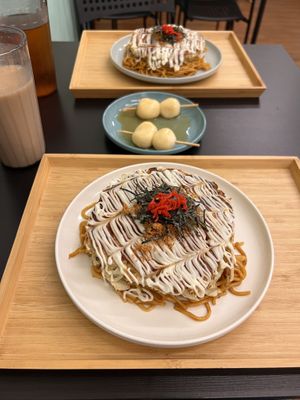Modanyaki and tofu balls (comes usually with three but we had to try one already 😄)  at Hola Vege - 歐拉蔬食工坊 in Kaohsiung
