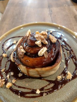 Cinnamon Bun at SYOSyoHOUBou - 無所洋食  in Taipei