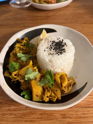 Aloo Gobi rice bowl (sooooo goood!!) at Friends U Can Keep in Macau