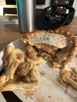 Minci pie  at Friends U Can Keep in Macau