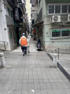 You go down this lane to get to the bakehouse  at Friends U Can Keep in Macau