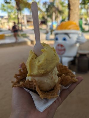 Sorvete de maracujá e Caju com limão siciliano at Gelato & Grano in Jijoca De Jericoacoara