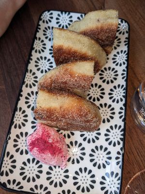 Dine Fine Brot at COLORZ Kitchen  in Bern