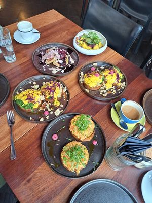 Brunch. 🤍 at COLORZ Kitchen  in Bern