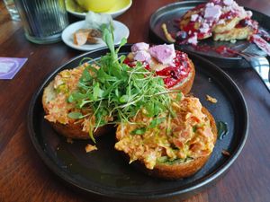 Round 2: Gipfeli Rollz-Savory & Gipfeli Rollz-Sweet (awesome) at COLORZ Kitchen  in Bern