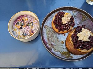  at COLORZ Kitchen  in Bern