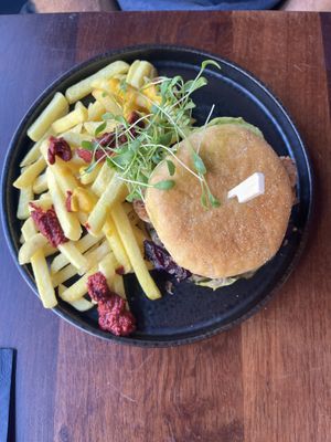 Colorz burger (cauliflower)  at COLORZ Kitchen  in Bern